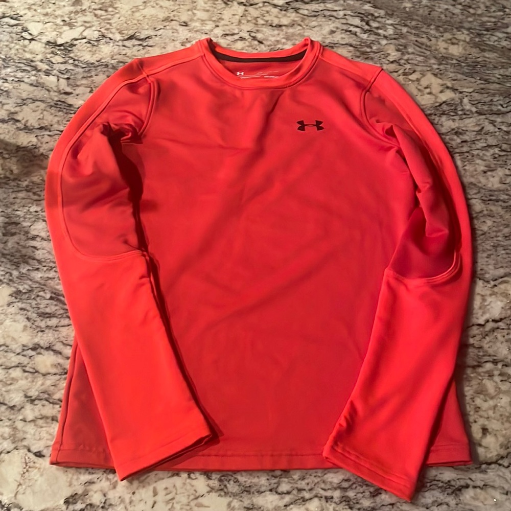 Boys underarmor “cold gear” size YXL orange